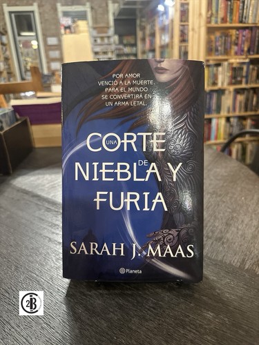 Una corte niebla - niebla, furia